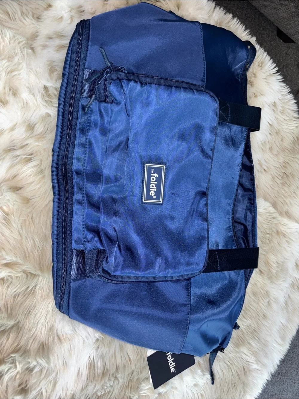 NEW The Foldie Multipurpose Travel Bag - Navy Blue 22'W x 14"H x 8"D - Picture 2 of 4